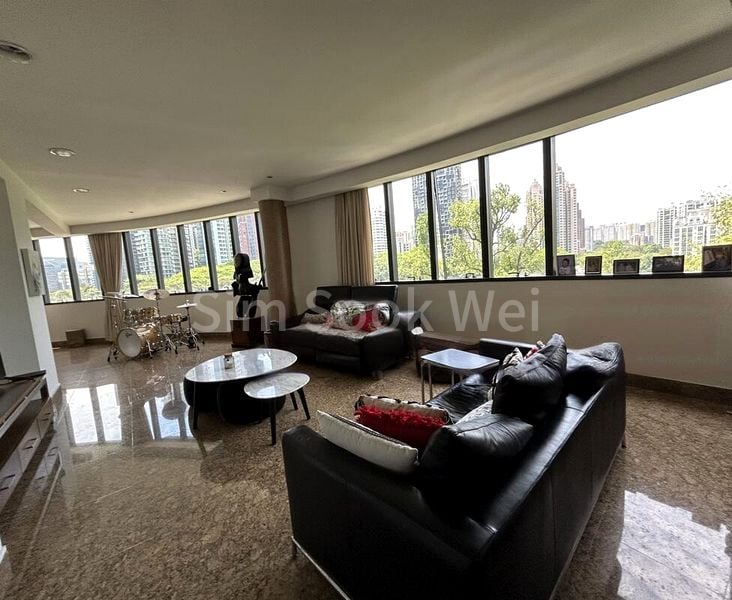 3 Bed Condo for Rent in  Grange 70 - Image 1