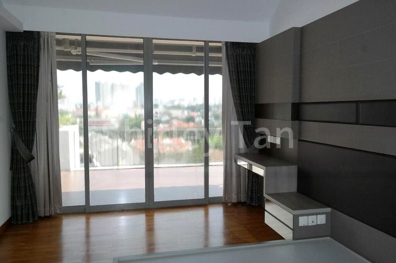 4 Bed Condo for Rent in  The Shelford - Image 15