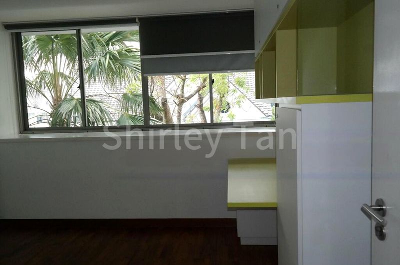 4 Bed Condo for Rent in  The Shelford - Image 10