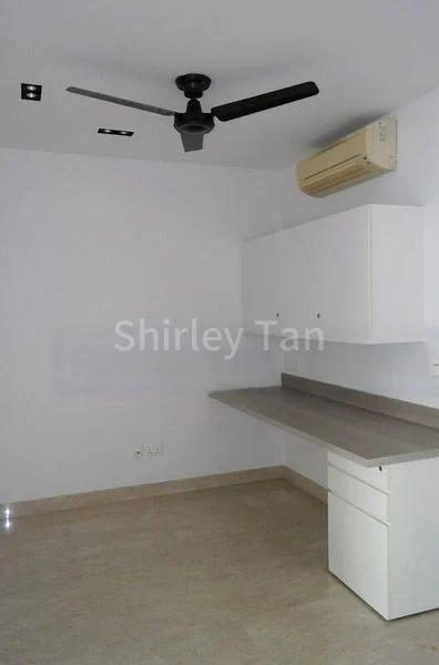 4 Bed Condo for Rent in  The Shelford - Image 11