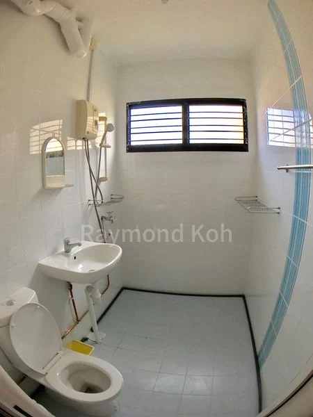 4 Room (4NG) HDB for Rent in  852 Tampines Street 82 - Image 3