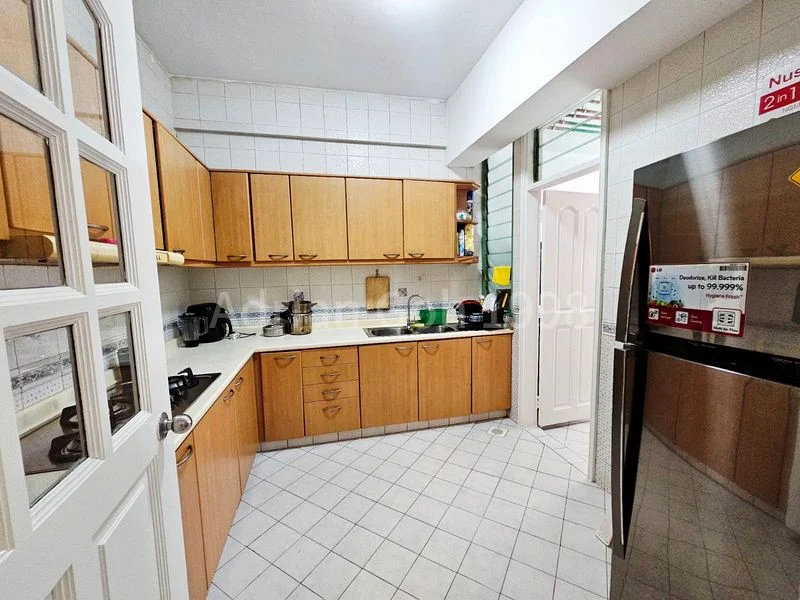 Master Room (Condo) for Rent in The Sunny Spring - Image 7