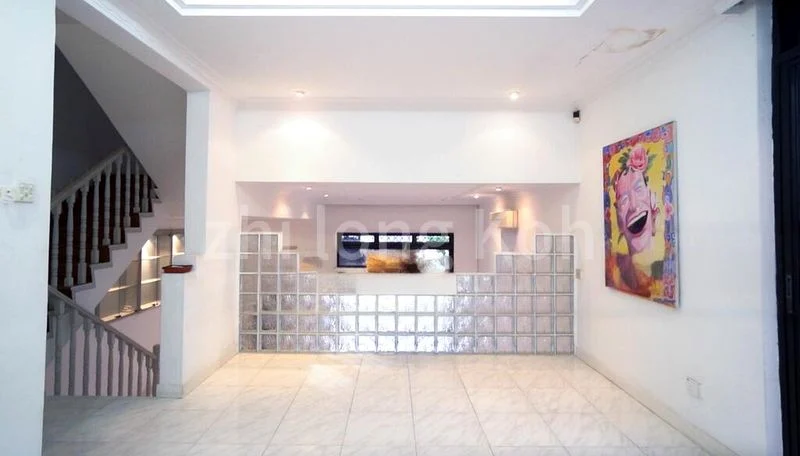 4 Bed Terraced House (Landed) for Sale in  Parry Park - Image 4