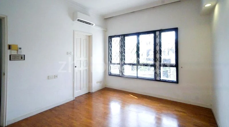 4 Bed Terraced House (Landed) for Sale in  Parry Park - Image 12