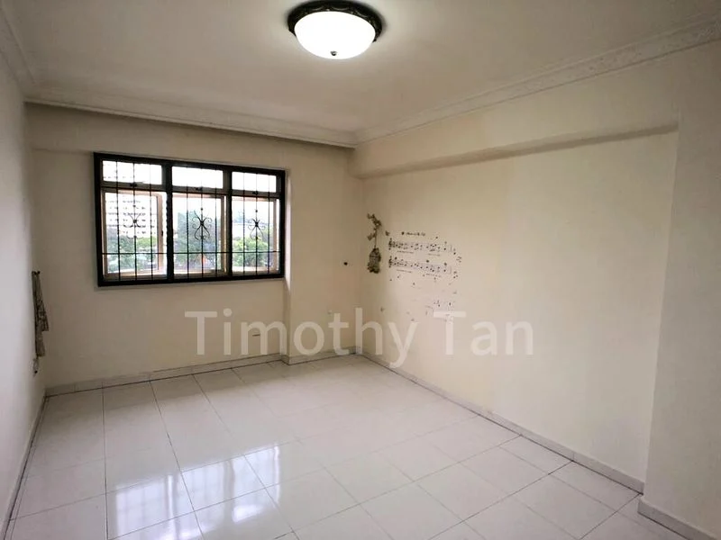 5 Room (5A) HDB for Rent in  182 Jelebu Road - Image 4