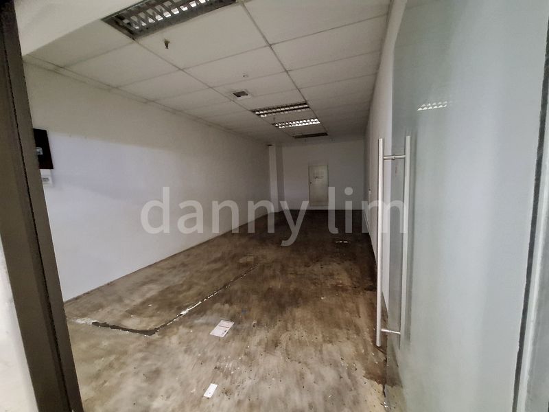 Shop / Shophouse for Rent: Lucky Plaza - Image 1