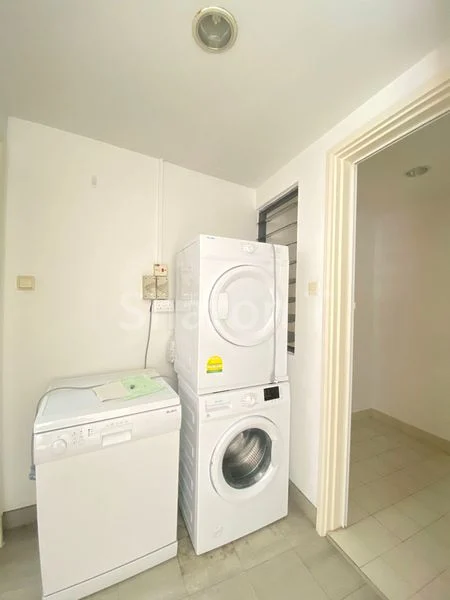 4 Bed Condo for Rent in  Grange 70 - Image 16