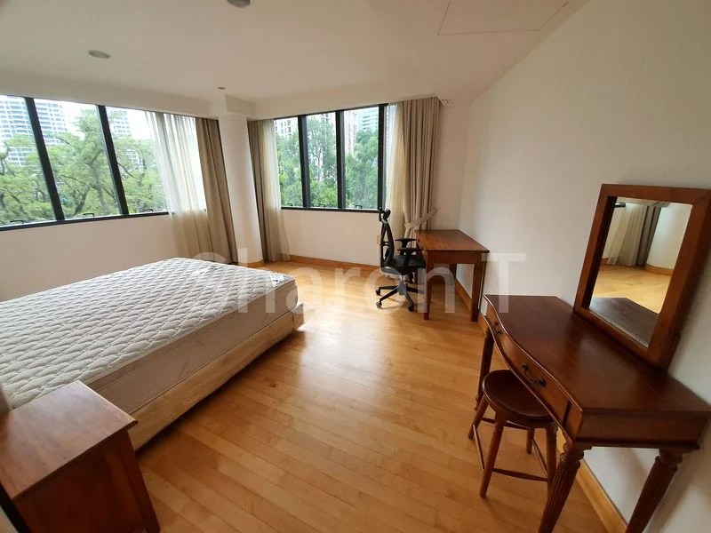 4 Bed Condo for Rent in  Grange 70 - Image 3