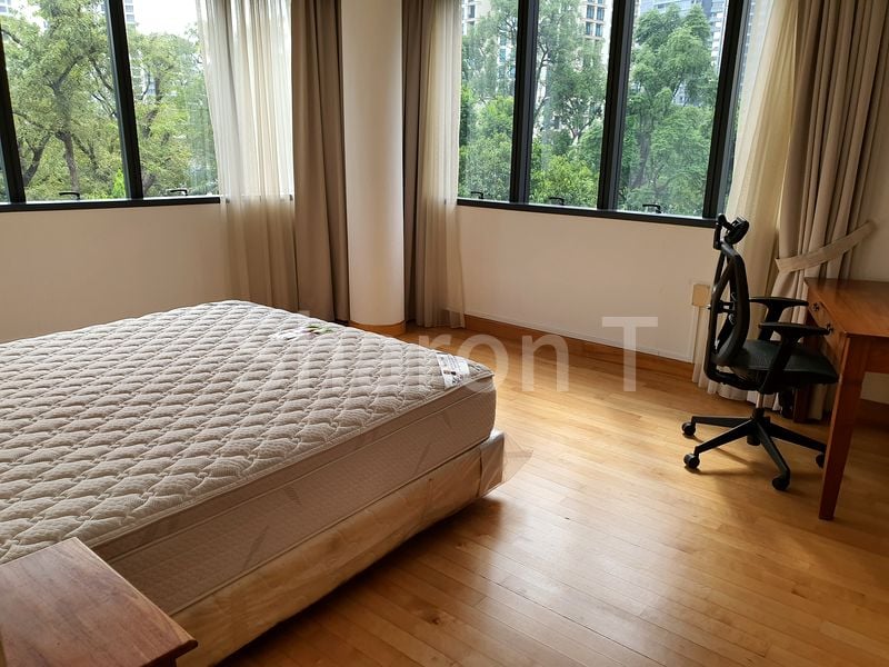 4 Bed Condo for Rent in  Grange 70 - Image 11