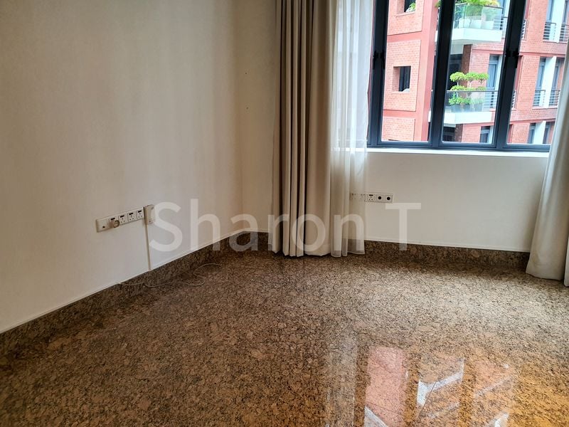 4 Bed Condo for Rent in  Grange 70 - Image 21