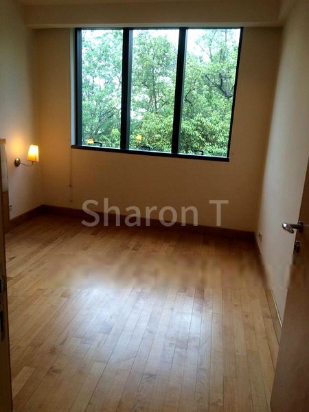 4 Bed Condo for Rent in  Grange 70 - Image 10