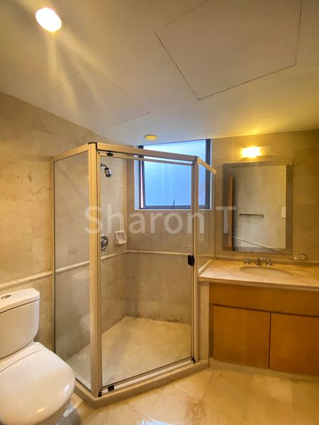 4 Bed Condo for Rent in  Grange 70 - Image 8