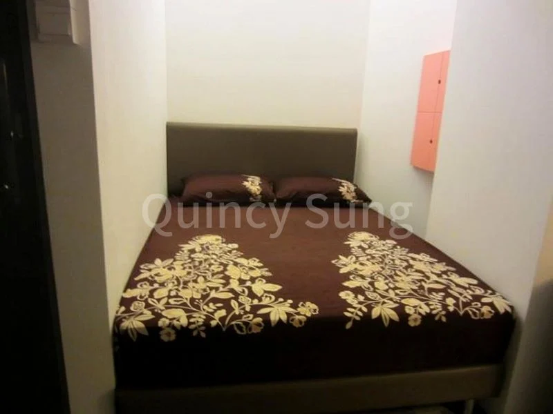 Studio Condo for Rent in Parc Oasis - Image 11