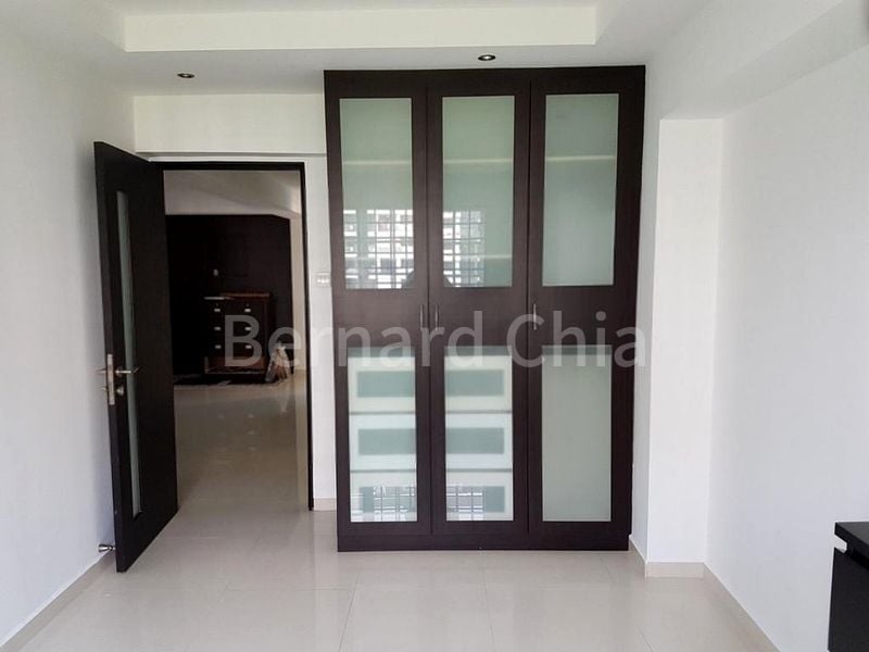 Common Room (HDB) for Rent in 547 Hougang Street 51 - Image 1