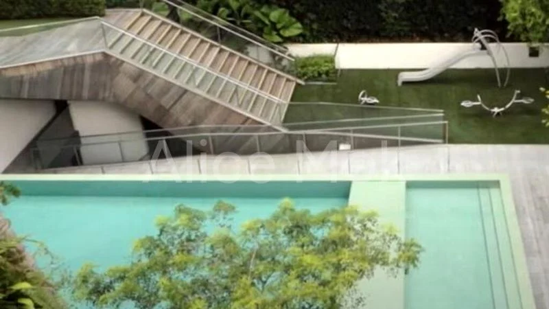 4 Bed Apartment (Condo) for Rent in  The Oliv - Image 8