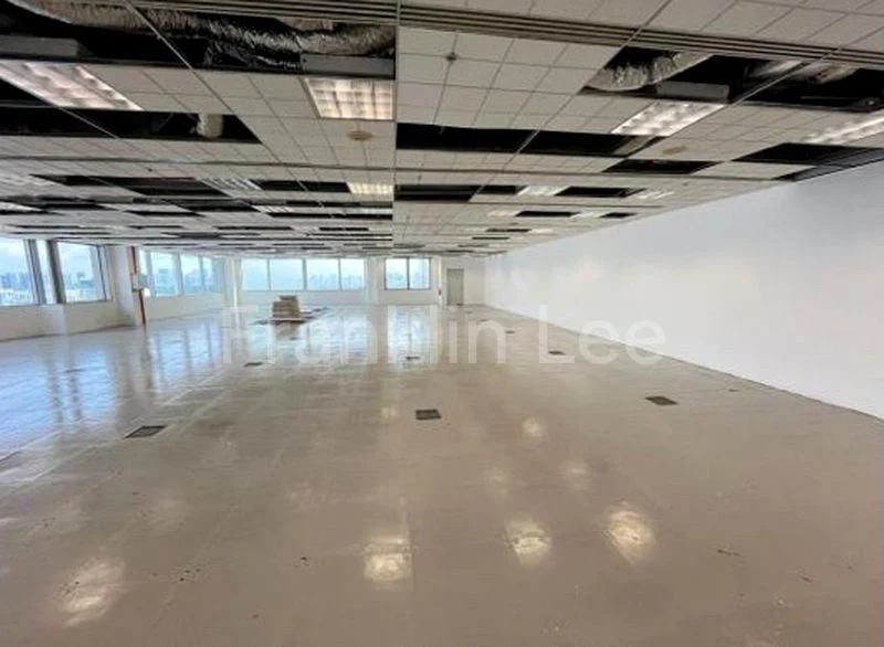 Office for Rent in  UE Square - Image 4