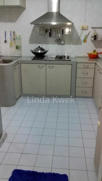 Common Room (HDB) for Rent in 155 Lorong 1 Toa Payoh - Image 3