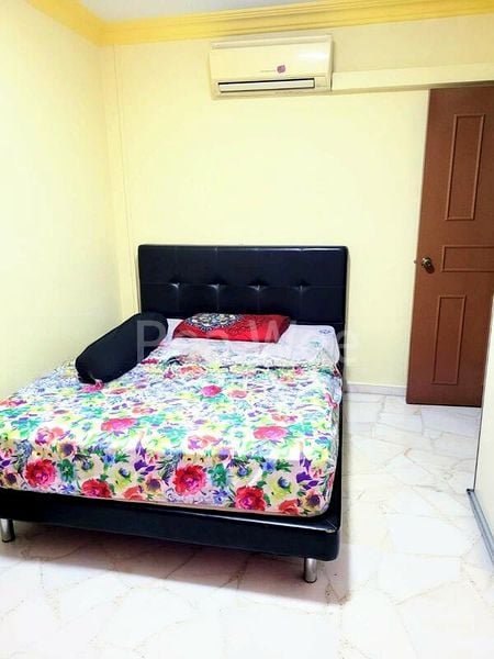 Common Room (HDB) for Rent in  144 Pasir Ris Street 11 - Image 7