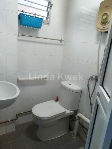 Room (HDB) for Rent in  215 Serangoon Avenue 4 - Image 5
