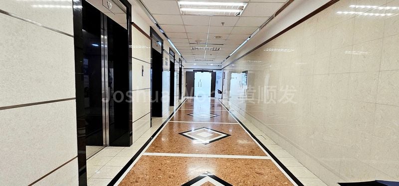 Office for Rent in  Fortune Centre - Image 7