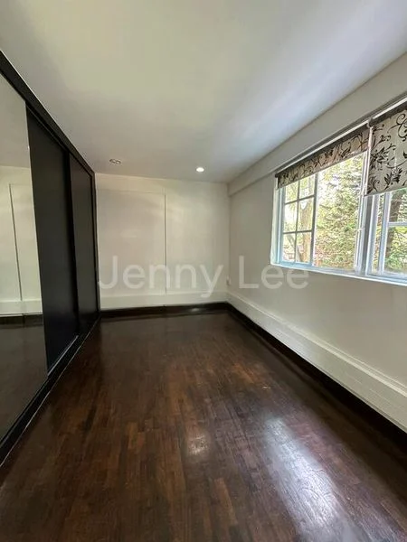 5 Room (5I) HDB for Sale in  12 Dover Close East - Image 3