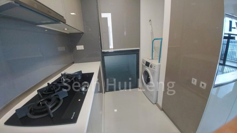 3 Bed Condo for Rent in  J Gateway - Image 4