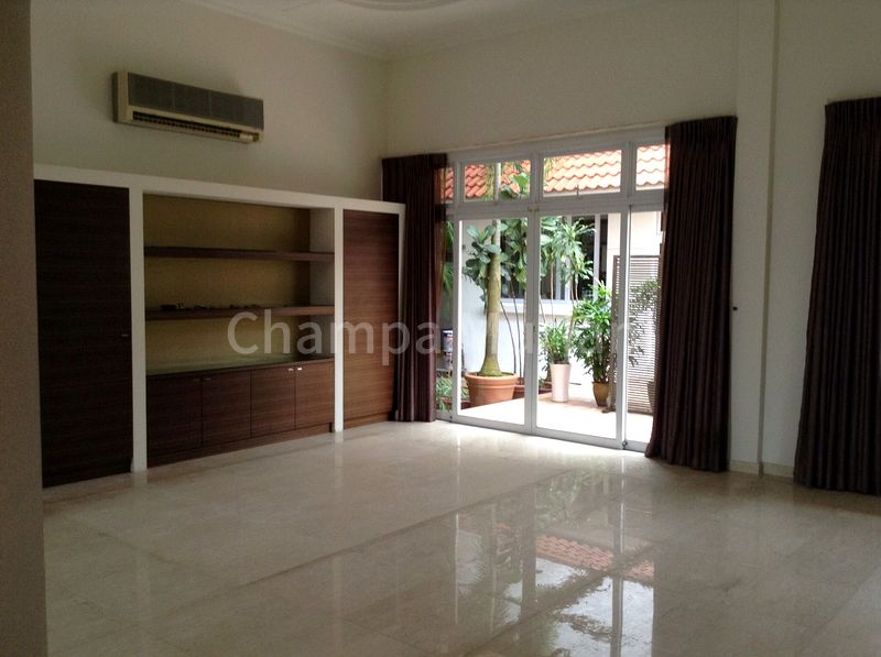 6 Bed Bungalow (Landed) for Rent in  Bournemouth Road - Image 13