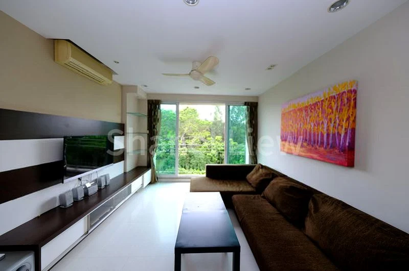 3 Bed Condo for Rent in  The Esparis - Image 3