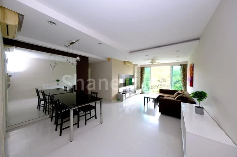 3 Bed Condo for Rent in  The Esparis - Image 1