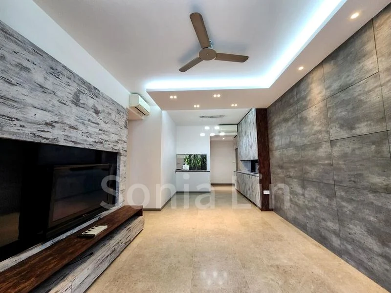 3 Bed Condo for Rent in  Stratum - Image 17