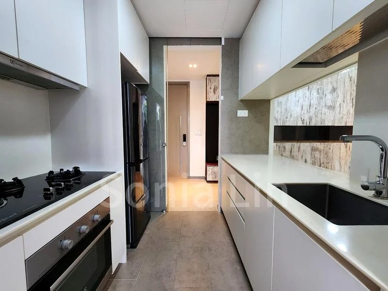 3 Bed Condo for Rent in  Stratum - Image 10