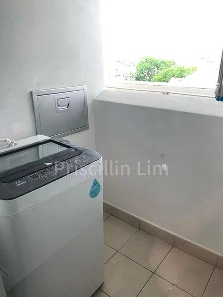 1 Bed Condo for Rent in  The Trumps - Image 11