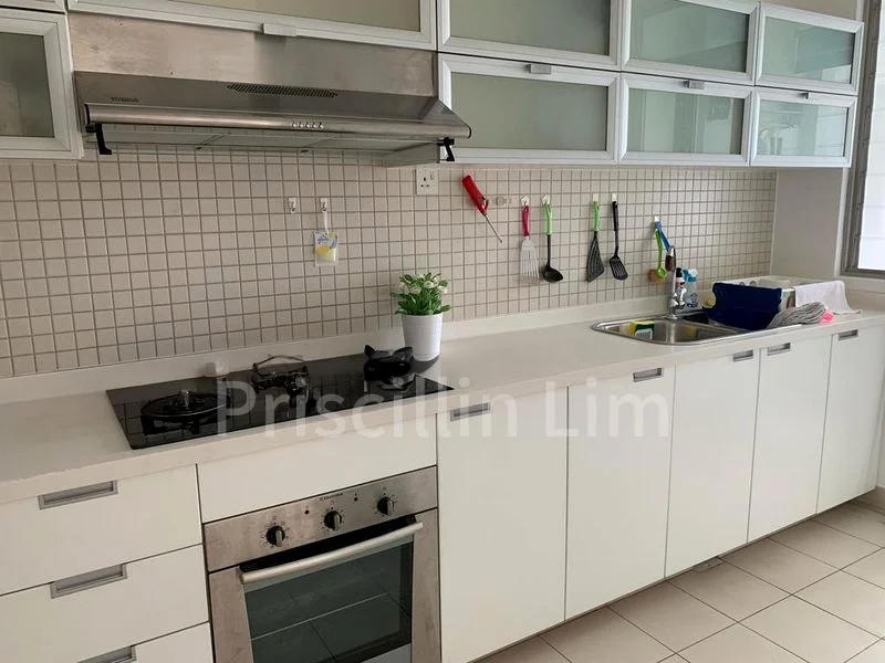 1 Bed Condo for Rent in  The Trumps - Image 3