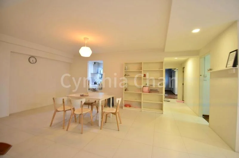 Executive HDB for Rent in  287B Jurong East Street 21 - Image 3