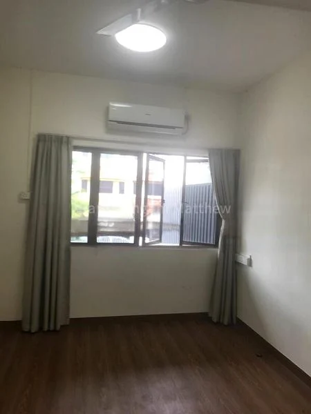 4 Bed Terraced House (Landed) for Sale in  People's Garden - Image 12