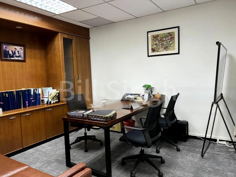 Office for Rent: Peninsula Plaza - Image 14