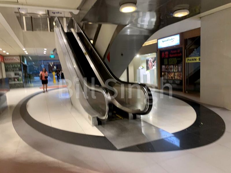 Office for Rent: Peninsula Plaza - Image 2