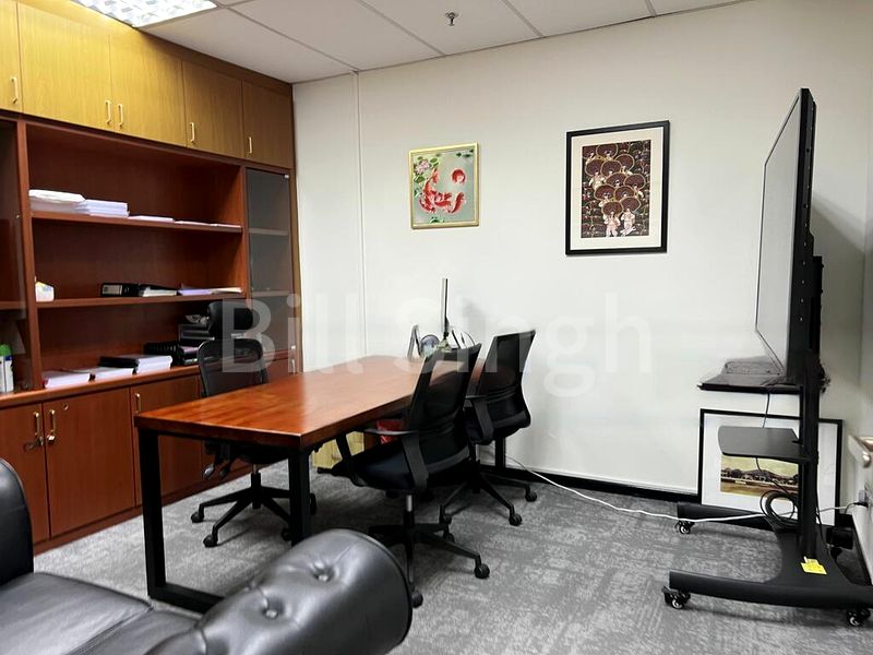 Office for Rent: Peninsula Plaza - Image 10