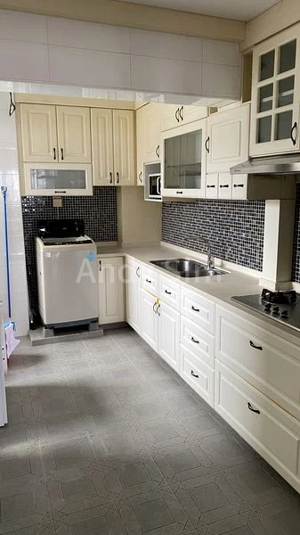 5 Room (5I) HDB for Rent in  716 Ang Mo Kio Avenue 6 - Image 16