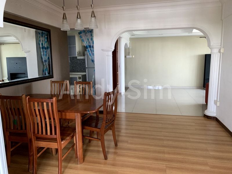 5 Room (5I) HDB for Rent in  716 Ang Mo Kio Avenue 6 - Image 5