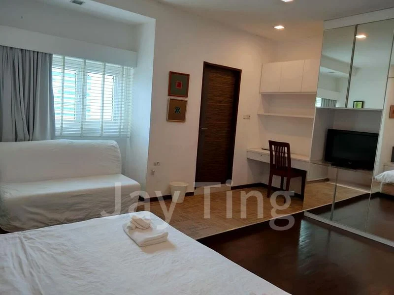 Master Room (Condo) for Rent in  Orchard Towers - Image 4