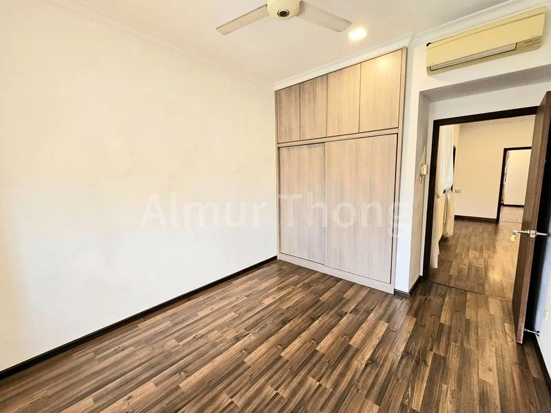 4 Bed Terraced House (Landed) for Rent in  Saraca Gardens - Image 11