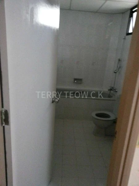 3 Bed Condo for Rent in  Cashew Heights Condominium - Image 5