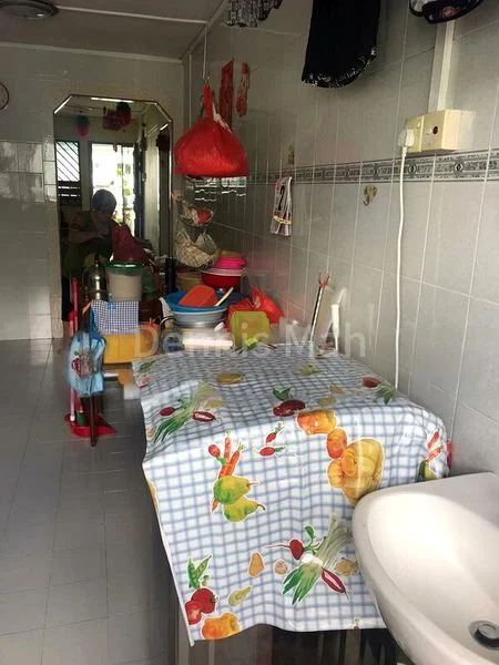 Common Room (HDB) for Rent in 559 Ang Mo Kio Avenue 10 - Image 1