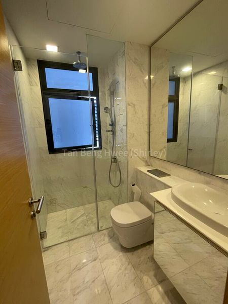 2 Bed Condo for Rent in  Waterscape At Cavenagh - Image 8