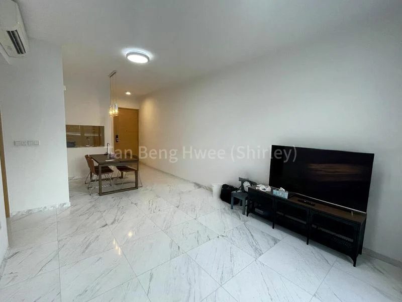 2 Bed Condo for Rent in  Waterscape At Cavenagh - Image 3