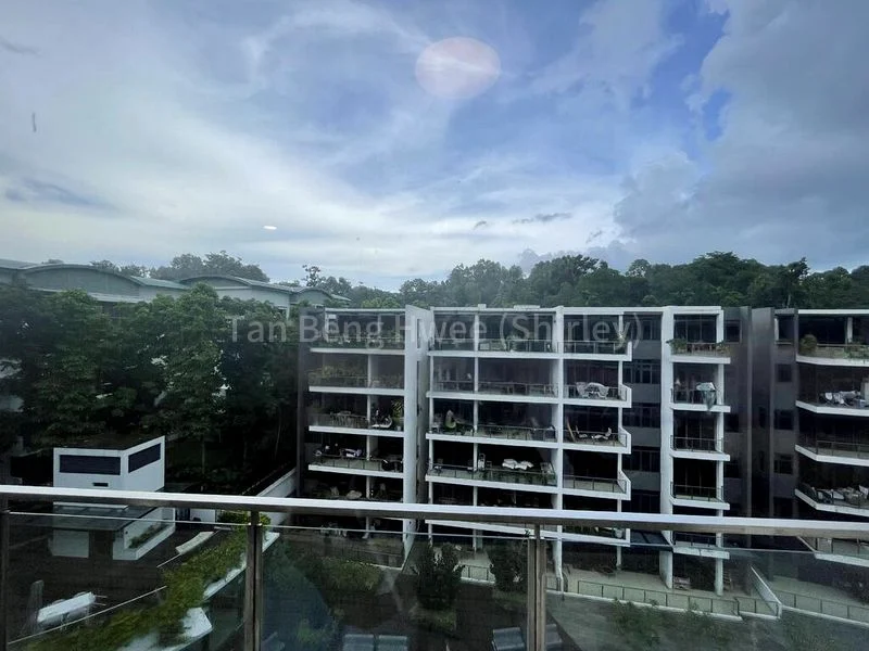 2 Bed Condo for Rent in  Waterscape At Cavenagh - Image 2
