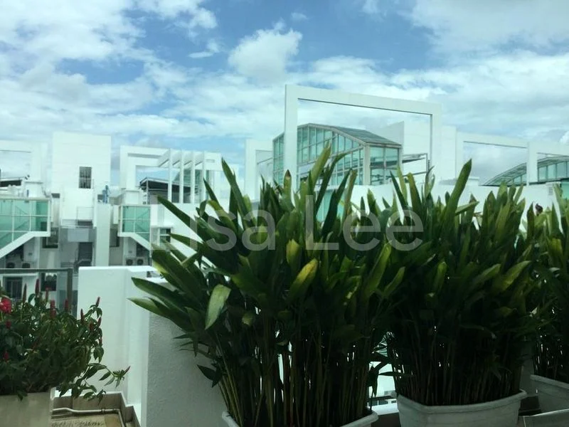 5 Bed Condo for Sale in  The Cascadia - Image 2