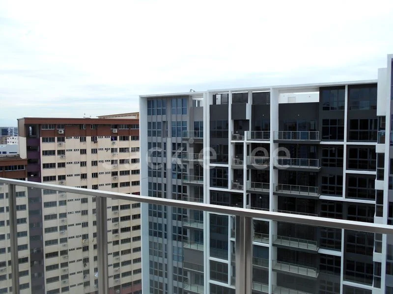 4+1 Bed Condo for Rent in  Bartley Ridge - Image 2