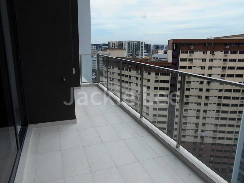 4+1 Bed Condo for Rent in  Bartley Ridge - Image 9
